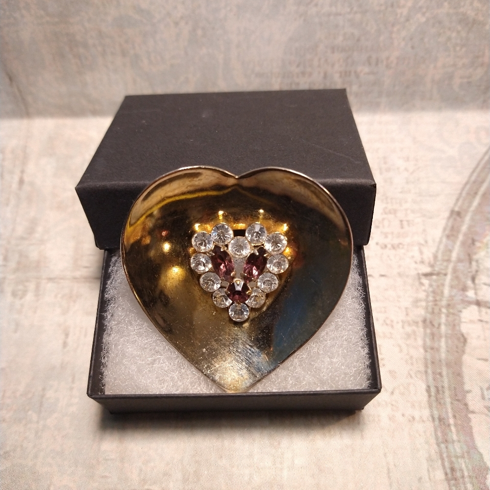 Vintage Jolle Heart with Swarovski Rhinestones Brooch Pin